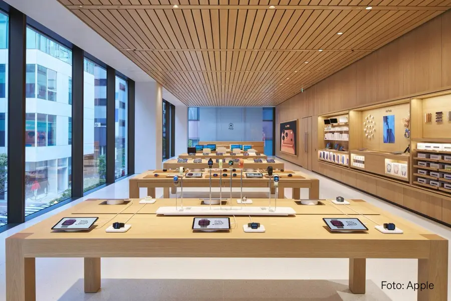 Apple Ginza Japan - Produktinszenierung