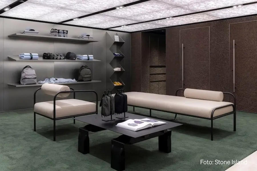 Stone Island Store Hong Kong – Tyvek-Decke & OMA/AMO Design