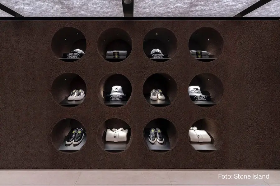 Stone Island Store Hong Kong – Tyvek-Decke & OMA/AMO Design